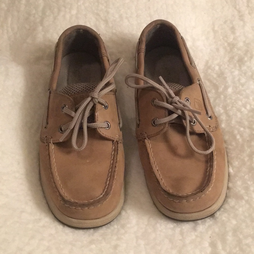 Sperry boat shoes